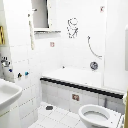 Homestay Astrohouse 2.0 *